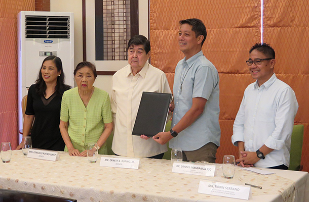 Read more about the article Chapel of Saint Benilde MOA Signing